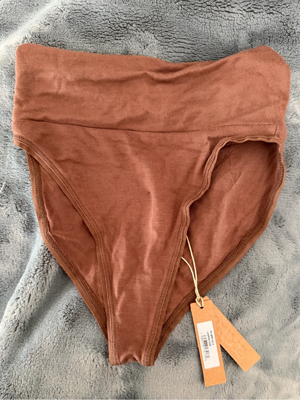 NWT - Skims - Brown - Soft High-waist cheeky tanga panties - Woman's Size XXS